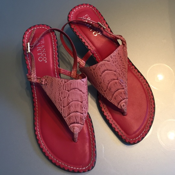 Franco Sarto thong sandals - Picture 2 of 4