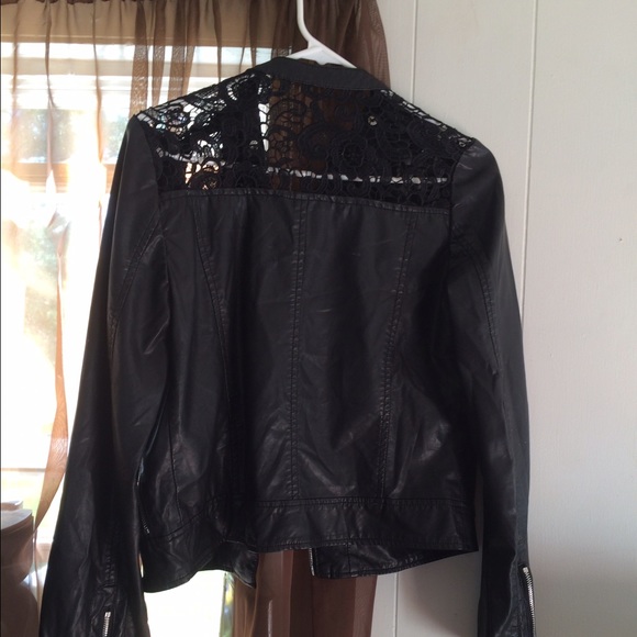 Black leather jacket - Picture 2 of 3