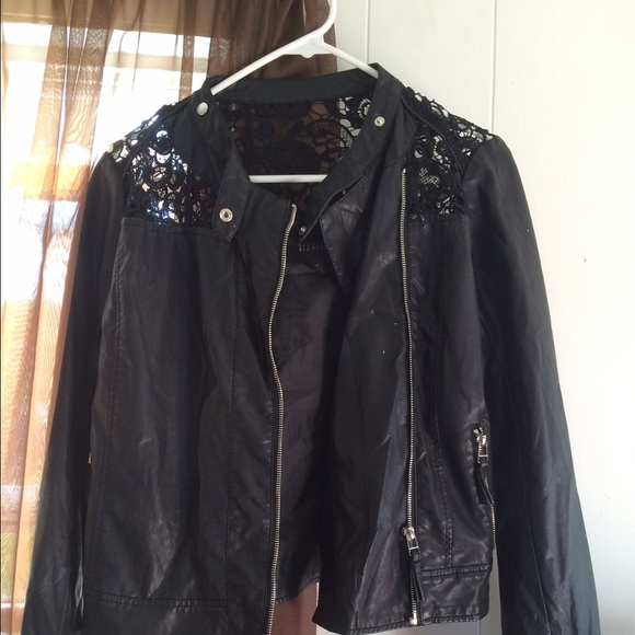Black leather jacket - Picture 3 of 3