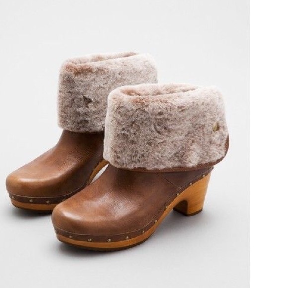 Ugg Lynnea Clog Boot