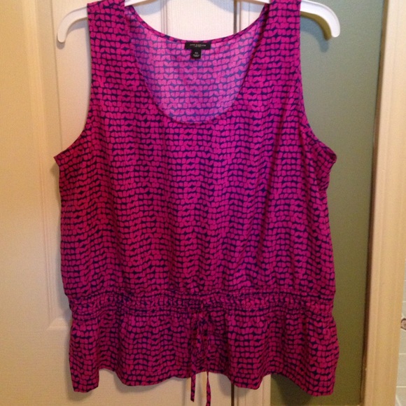 Cute Ann Taylor sleeveless blouse XL