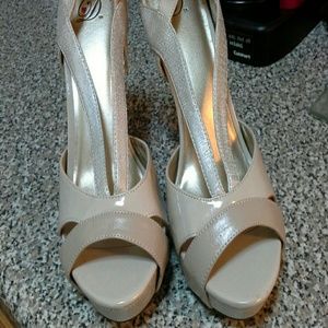 Pbrand new nude heels