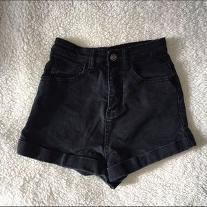 Brandy Melville Highwaisted Shorts