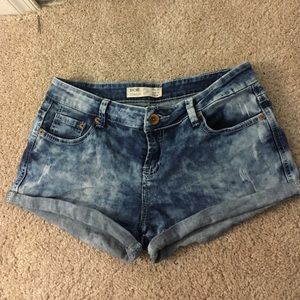 Blue Jean Shorts !! 🌴🍍☀️