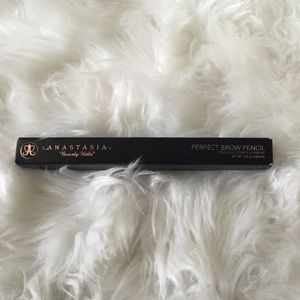Anastasia Beverly Hills brow pencil