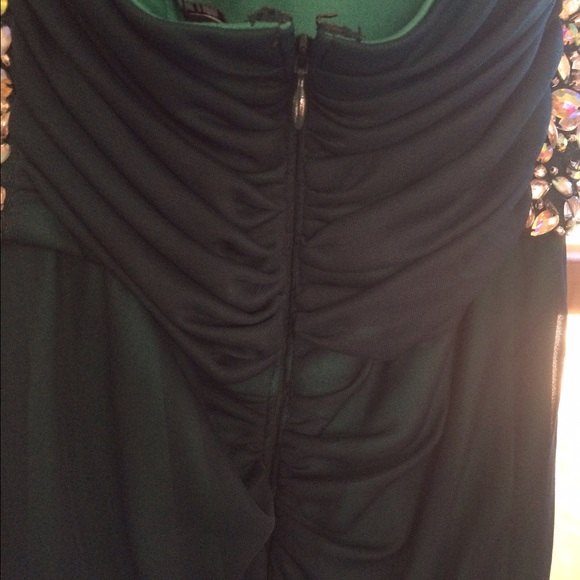 Dress - Picture 3 of 4