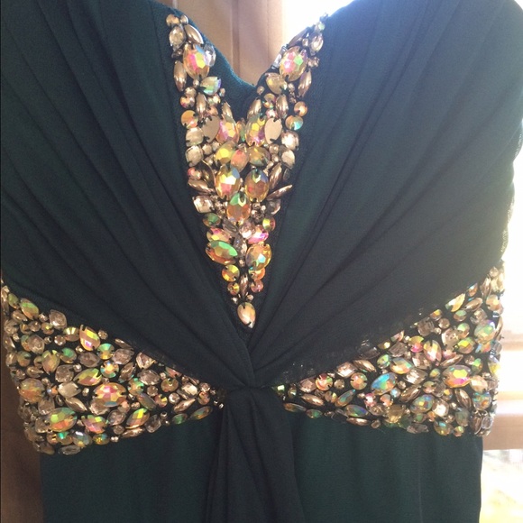 Dress - Picture 4 of 4