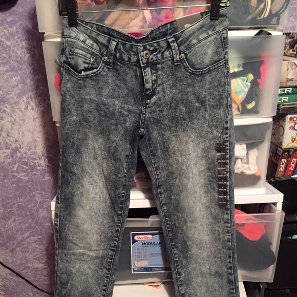 Acid wash skinny jeans