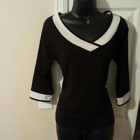 Three-quarter sleeve shirt