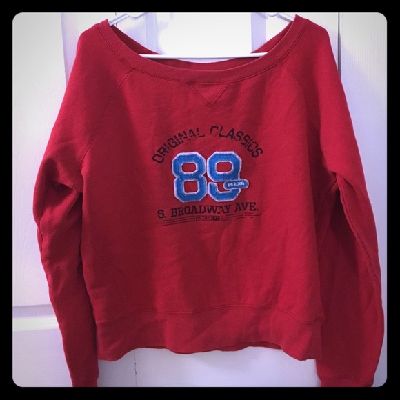 Wide neck red sweater ! 😍😍