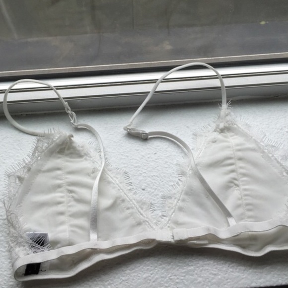 White Lace and Floral Bralette - Picture 3 of 3