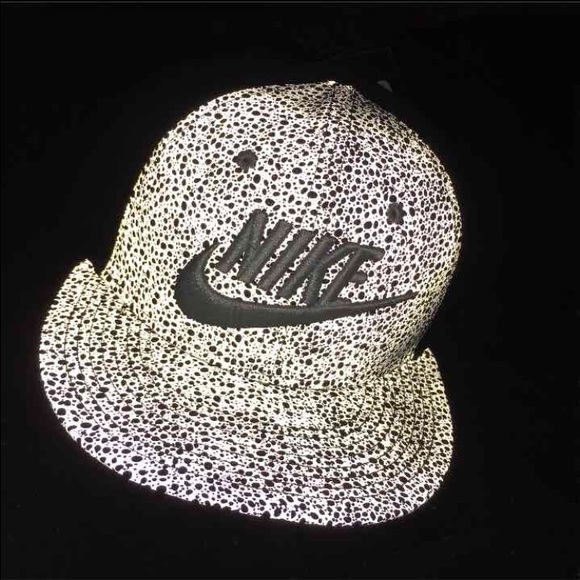 Reflective Nike snapback
