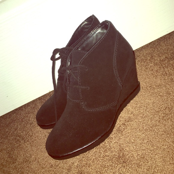 Black heeled booties