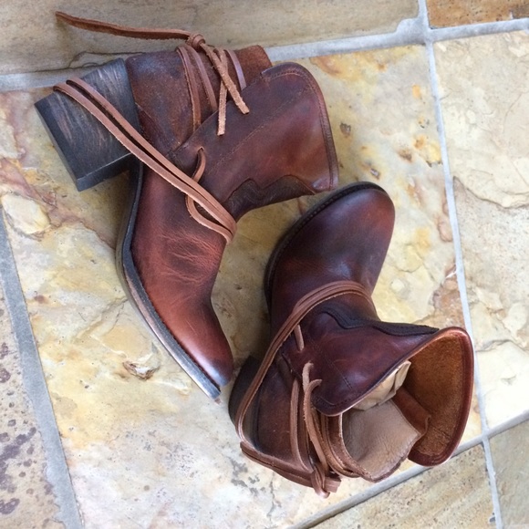 🍃💗NIB Freebird All Leather Casey Bootie - Picture 3 of 4