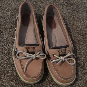 Sperry topsiders