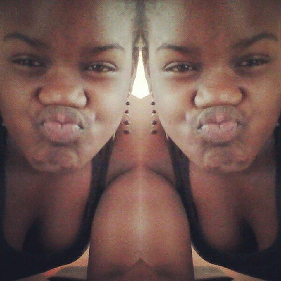 Meet your Posher, Destini