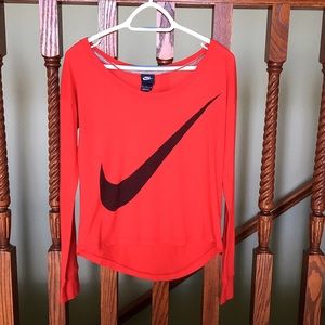 Nike Long Sleeve Top // LIKE NEW