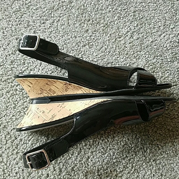 9W women's black wedges - Picture 2 of 2