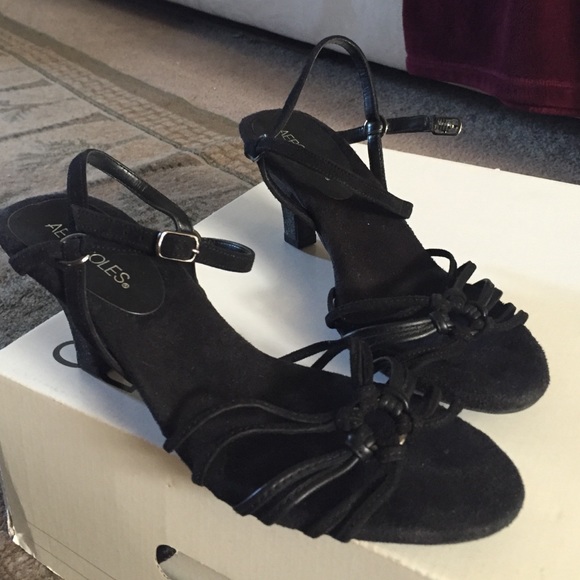 Comfortable Feminine Black Heels
