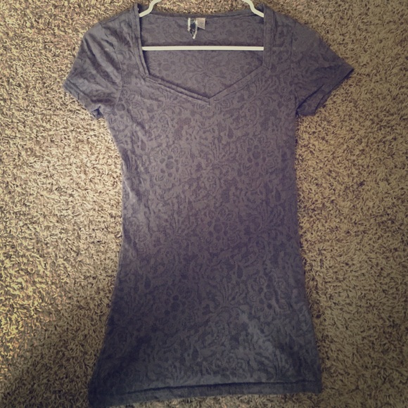Buckle BKE brand short sleeved tshirt.