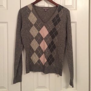 NEW WITHOUT TAGS 100% cashmere sweater