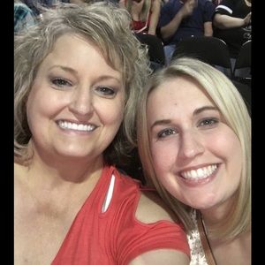 Meet your Posher, Lori