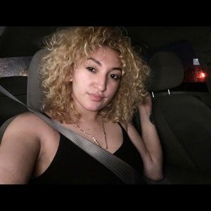 Meet your Posher, Jade