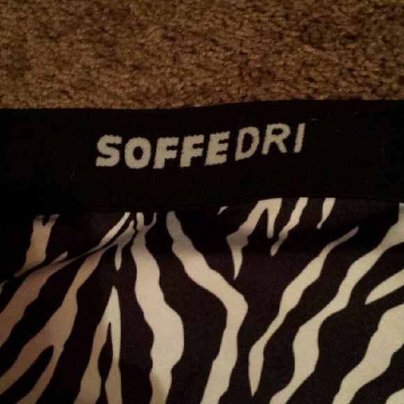 Spandex - Picture 3 of 4