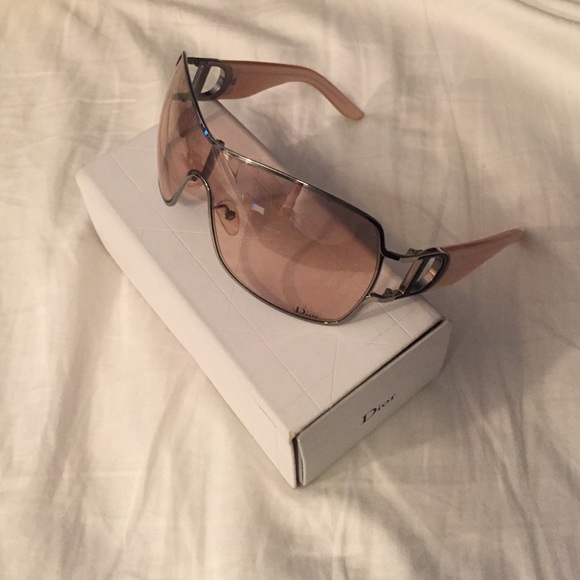 Dior Accessories - Dior sunglasses - perfect condition