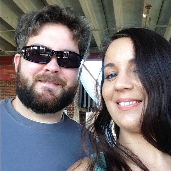 Meet your Posher, Cherish - Picture 1 of 1