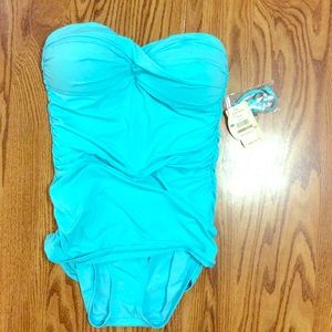 NWT Tommy Bahama Tummy Control One Piece Swimsuit
