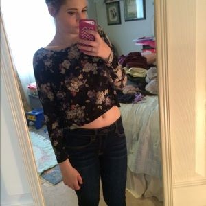 Floral cropped shirt.