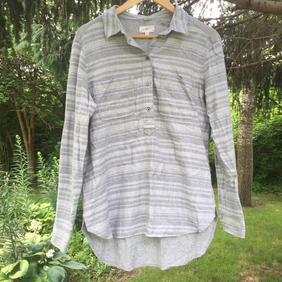 Lou & Grey Gray Striped Pull Over button up