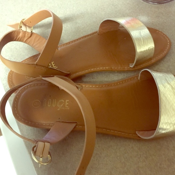 Sandals - Picture 1 of 2