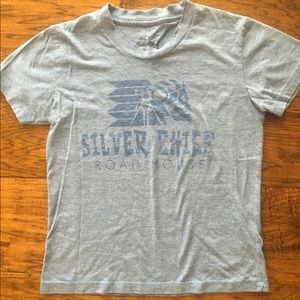 Silver jeans distressed t shirt size small