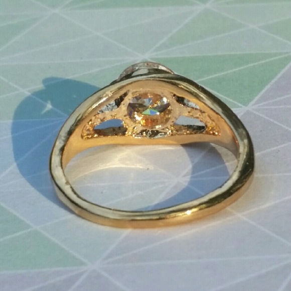 SOLD NWOT 18K Gold Filled Cubic Zirconia Ring - Picture 3 of 4