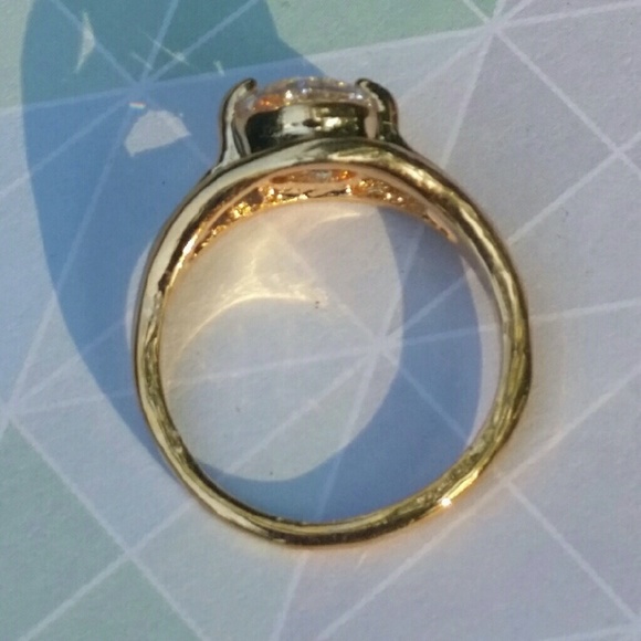 SOLD NWOT 18K Gold Filled Cubic Zirconia Ring - Picture 4 of 4