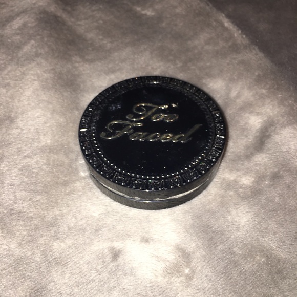 too faced cocoa powder foundation in fair