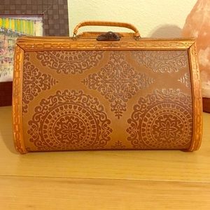 Unique wooden crafted hand bag