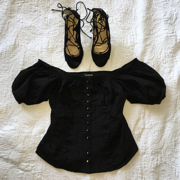 Over the shoulders BEBE top