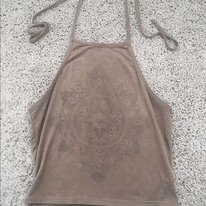 Really cute crop top.