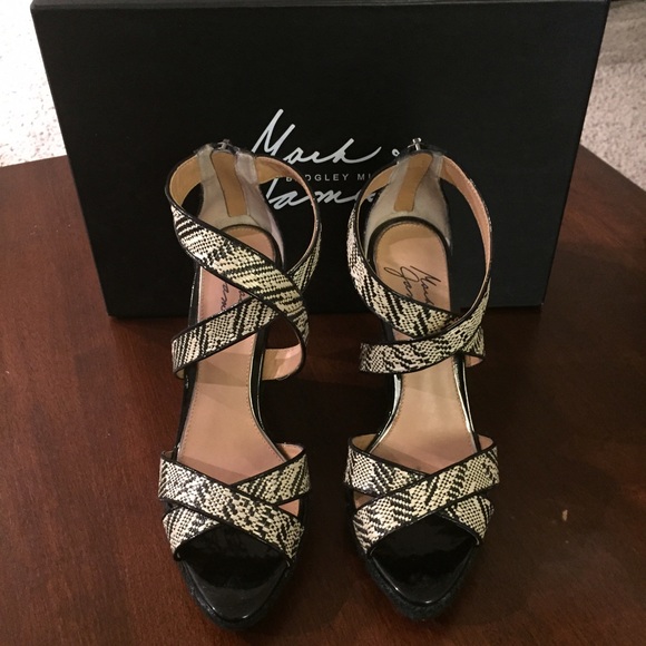 Mark and James Badgley Mischka Reza II Wedge - Picture 2 of 4