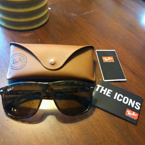 Ray Ban Polarized RB4147! 100% Authentic! Like New