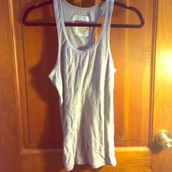 Gray stretchy tank top