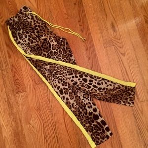 English Rose- silky leopard print pants 🐯