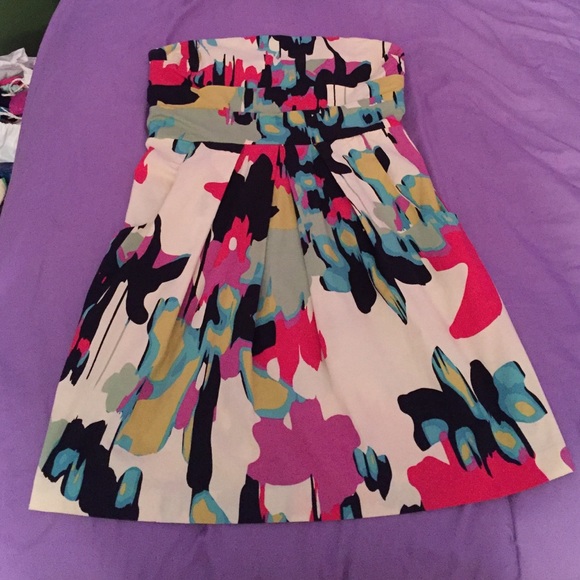 Fun print strapless dress