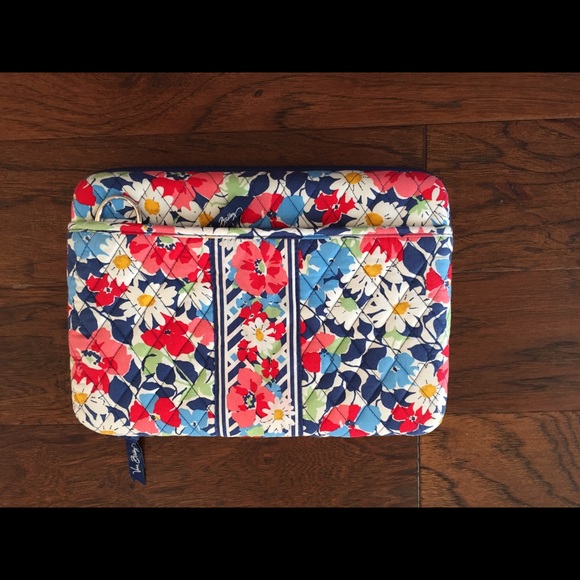 Vera Bradley small laptop case