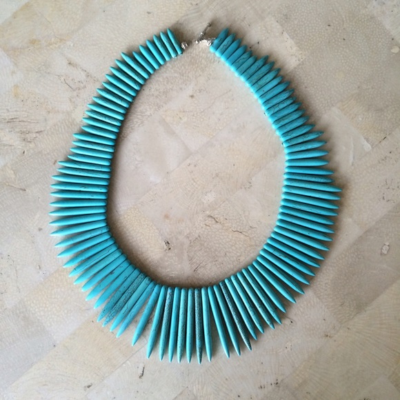 Turquoise Howlite Spike Bead Necklace - Picture 2 of 4