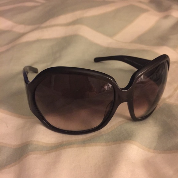 Juicy couture sunglasses.