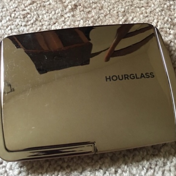 LE hourglass ambient edit palette
